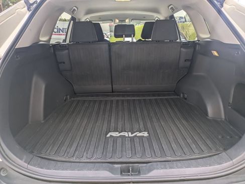 Used 2025 Toyota RAV4 LE FWD image 29