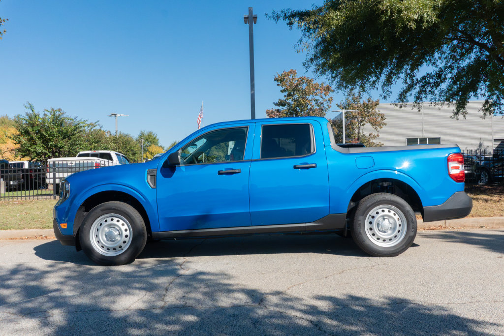 Used 2026 Ford Maverick XL FWD image 9