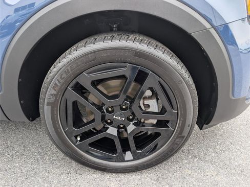 Used 2024 Kia Telluride EX X-Line AWD/4WD image 9