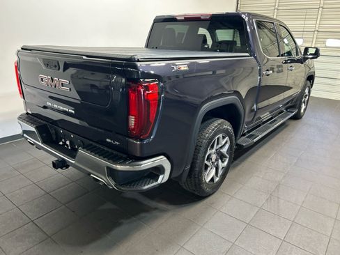 Used 2023 GMC Sierra 1500 SLT w/ SLT Premium Package AWD/4WD image 3