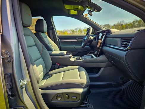 New 2026 GMC Terrain AT4 AWD/4WD image 39
