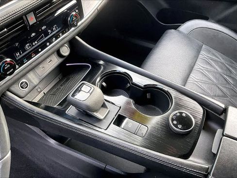 Certified 2023 Nissan Rogue Platinum w/ Platinum Premium Package image 20