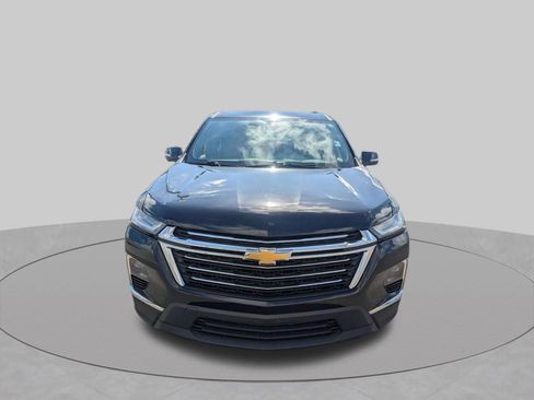 Used 2023 Chevrolet Traverse LT FWD image 9