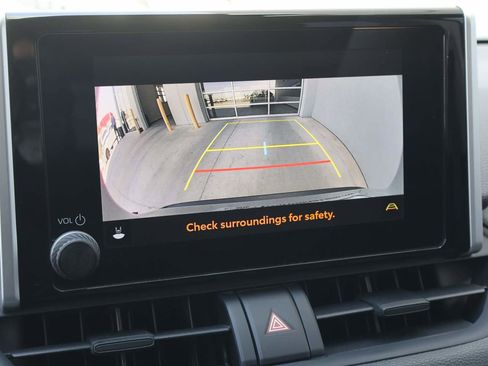Used 2025 Toyota RAV4 XLE w/ Weather Package AWD/4WD image 18