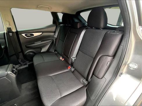 Certified 2020 Nissan Rogue Sport S FWD image 19