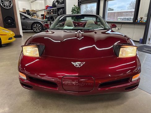 Used 2003 Chevrolet Corvette Convertible w/ Preferred Equipment Group1 image 23