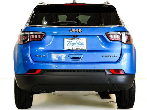 Used 2025 Jeep Compass Limited AWD/4WD image 6