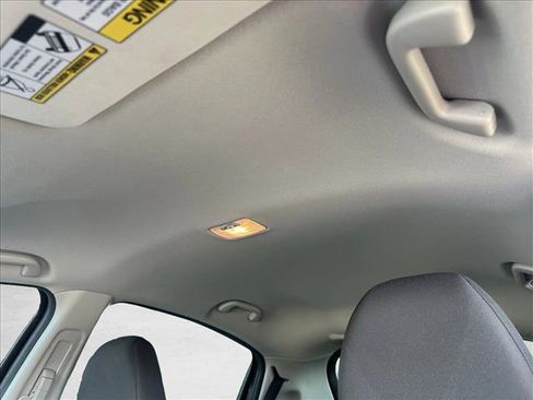 Used 2022 Honda HR-V LX image 16