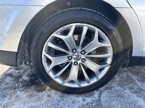 Used 2013 Ford Taurus Limited image 10