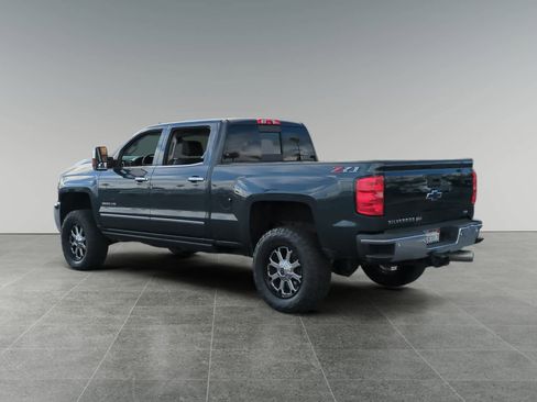 Used 2018 Chevrolet Silverado 2500 LTZ w/ Duramax Plus Package image 3