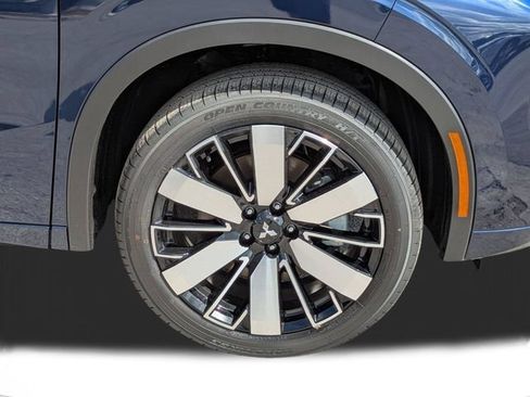 New 2026 Mitsubishi Outlander SEL FWD image 11