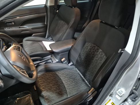 Used 2025 Mitsubishi Outlander Sport AWD image 18