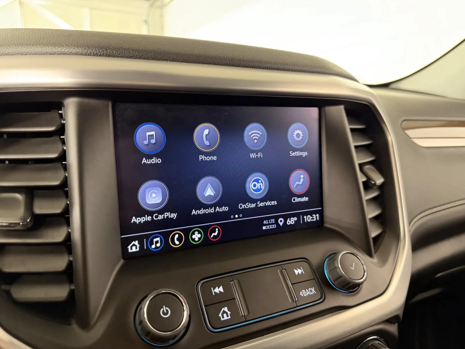 Used 2023 GMC Acadia SLE w/ Driver Convenience Package AWD/4WD image 19