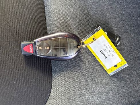 Used 2016 Jeep Cherokee Sport image 28