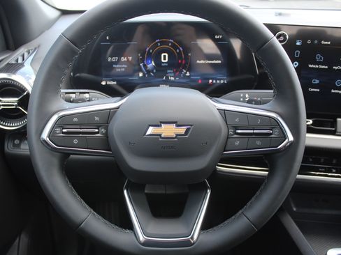 New 2027 Chevrolet Equinox LT FWD image 11