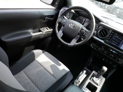 Used 2023 Toyota Tacoma TRD Off-Road AWD/4WD image 9