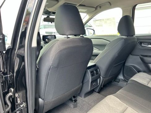 New 2026 Nissan Rogue SV AWD/4WD image 18
