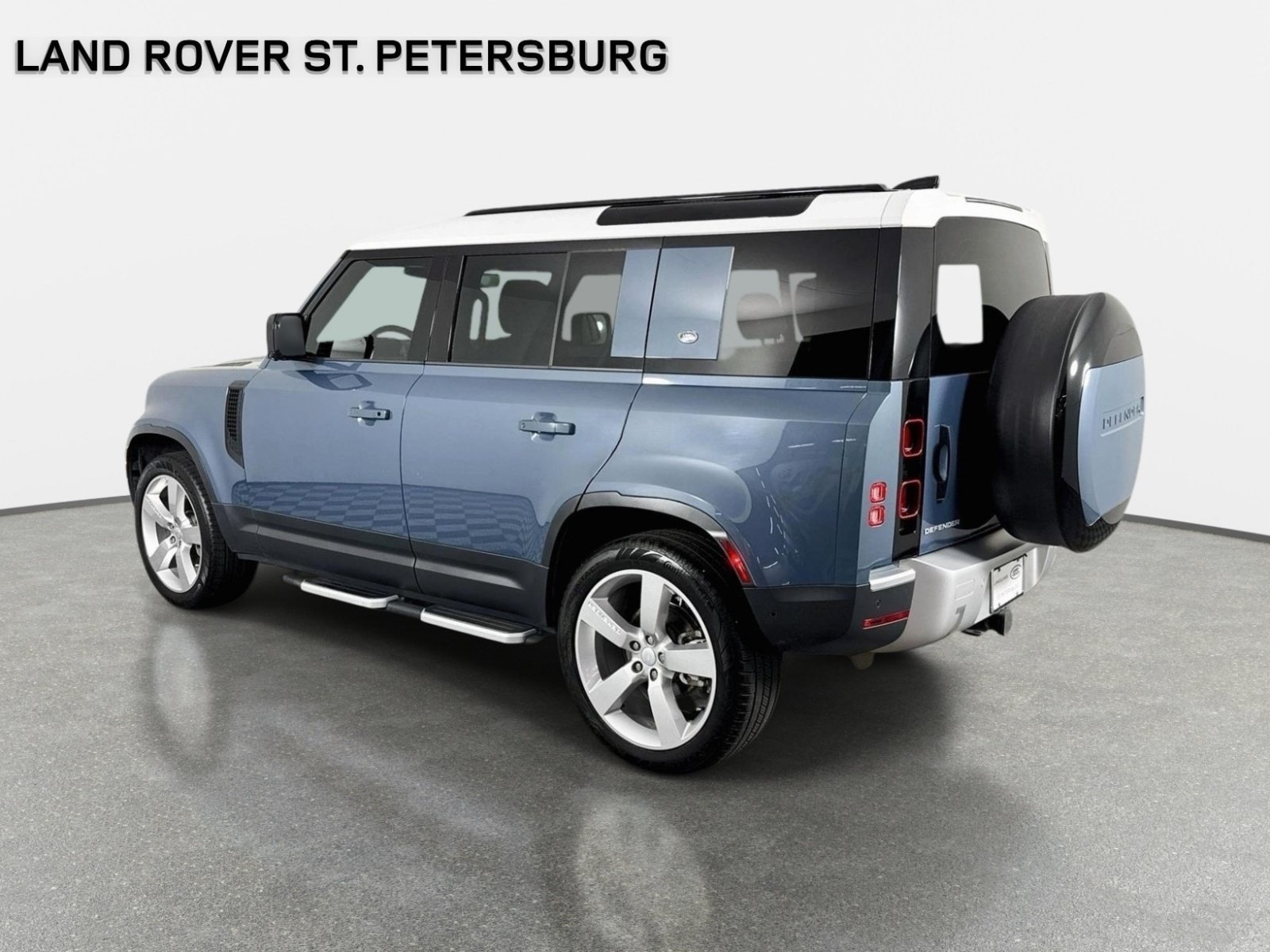 Used 2024 Land Rover Defender 110 S AWD/4WD image 7