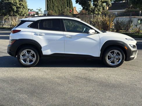 Used 2023 Hyundai Kona SEL image 3