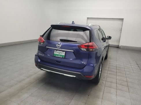 Used 2020 Nissan Rogue SV FWD image 7