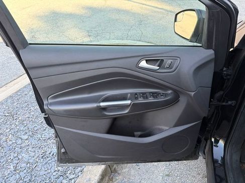 Used 2018 Ford Escape SEL AWD/4WD image 6