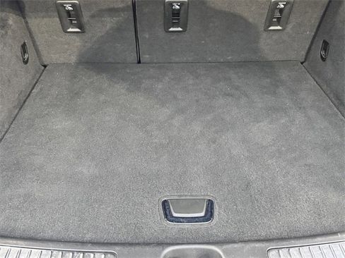 Used 2023 Cadillac XT4 Premium Luxury w/ Technology Package image 12