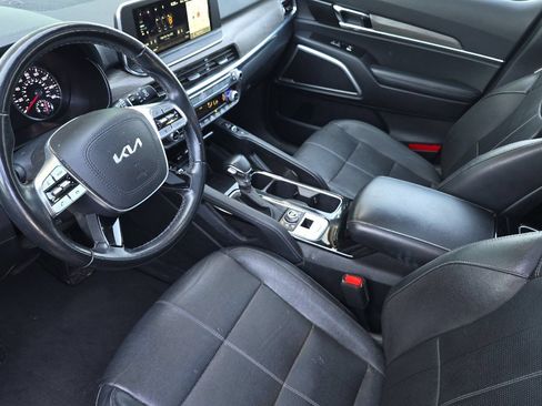 Used 2022 Kia Telluride EX w/ EX Premium Package AWD/4WD image 10