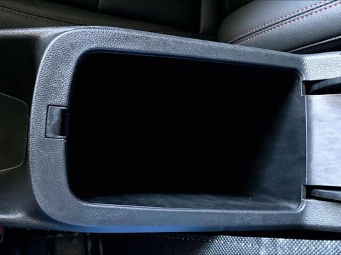 Used 2025 Chevrolet Trax RS w/ Sunroof Package FWD image 12