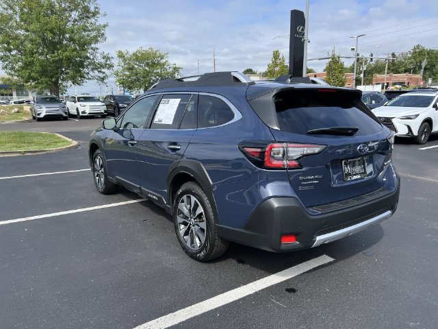 Used 2025 Subaru Outback Touring XT AWD/4WD image 5
