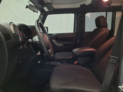 Used 2015 Jeep Wrangler Unlimited Sport w/ Connectivity Group AWD/4WD image 17