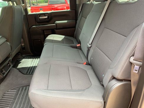 Used 2022 Chevrolet Silverado 2500 Custom w/ Custom Value Package AWD/4WD image 21