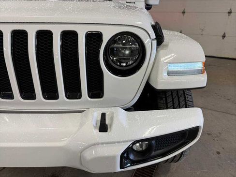 Certified 2021 Jeep Wrangler Unlimited Sahara AWD/4WD image 5