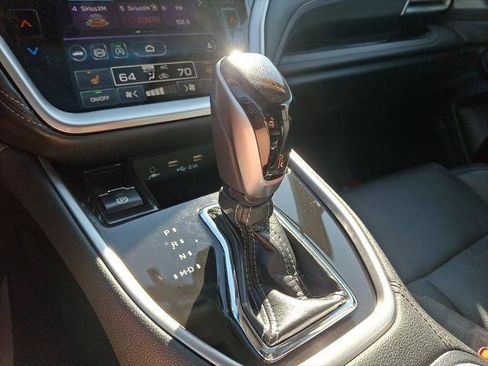Used 2021 Subaru Outback Limited XT AWD/4WD image 17