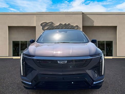 New 2026 Cadillac Optiq Luxury 1 image 8