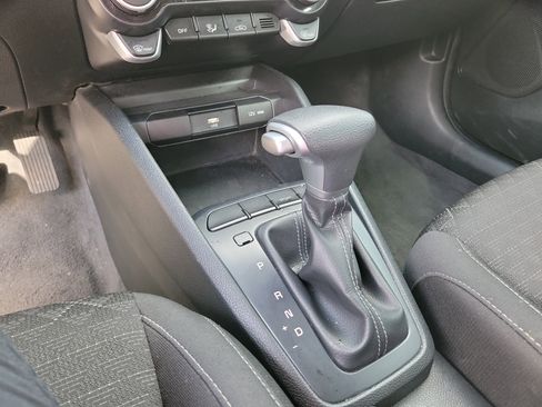 Used 2023 Kia Rio S w/ Technology Package image 12