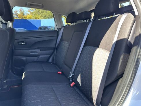 Used 2024 Mitsubishi Outlander Sport LE image 17