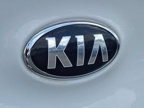 Used 2021 Kia Sportage LX AWD/4WD image 29