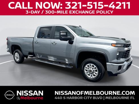 Used 2025 Chevrolet Silverado 2500 LT w/ Convenience Package AWD/4WD image 1