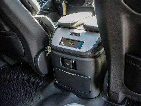 New 2025 Lincoln Navigator Reserve w/ Jet Appearance Package image 23