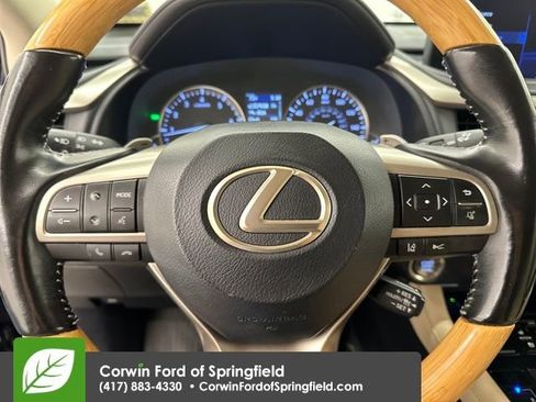 Used 2021 Lexus RX 350L Premium w/ Premium Package image 27