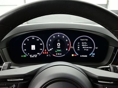 Certified 2026 Porsche Cayenne S AWD/4WD image 9