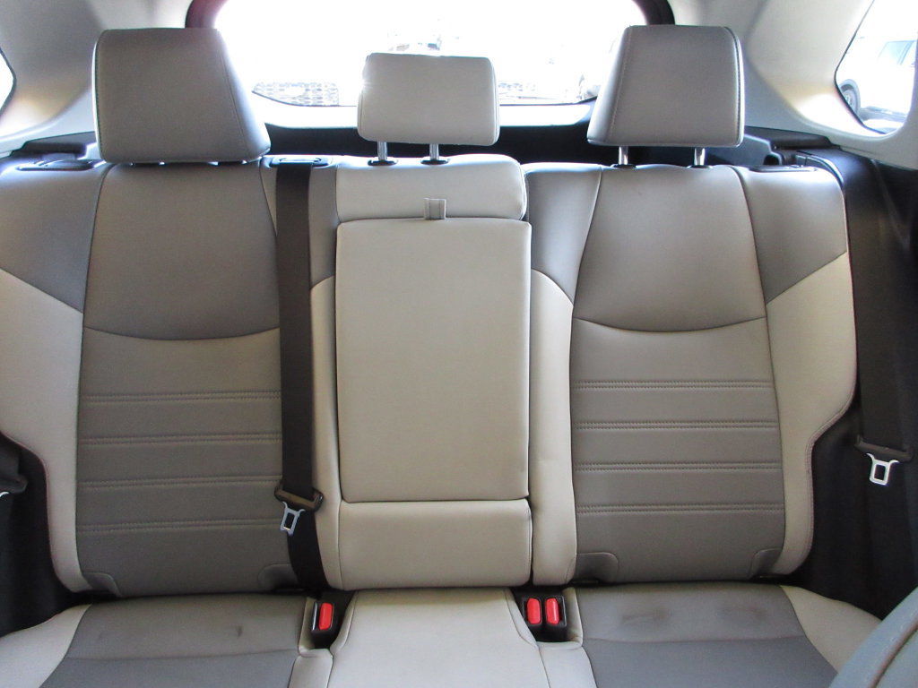 Used 2019 Toyota RAV4 XLE Premium w/ Cold Weather Package FWD image 26