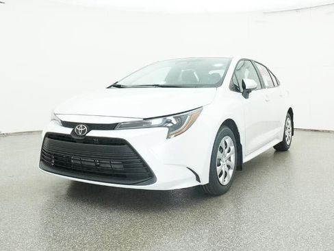 New 2026 Toyota Corolla LE image 32