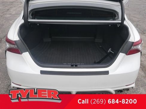 Used 2021 Toyota Camry XSE w/ Blackout Package (TMS) image 18