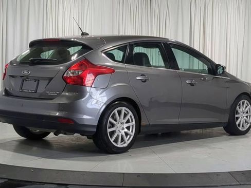 Used 2014 Ford Focus Titanium FWD image 10
