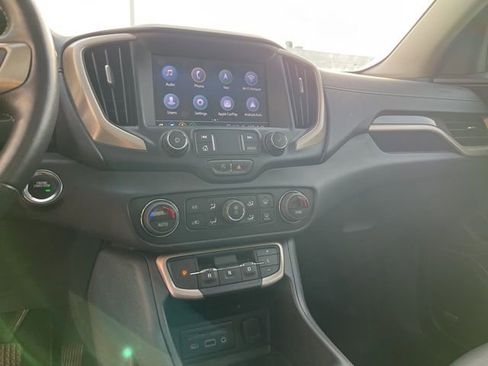 Used 2022 GMC Terrain Denali image 15