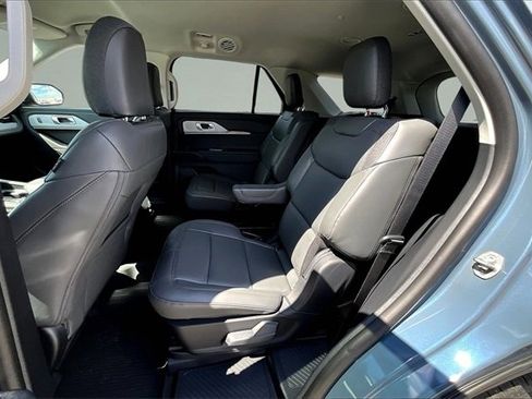 New 2025 Ford Explorer Active w/ Active Comfort Package image 10