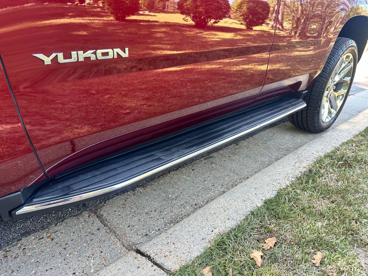 Used 2019 GMC Yukon SLT w/ Open Road Package RWD image 57