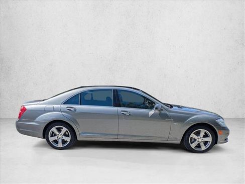 Used 2012 Mercedes-Benz S 550 4MATIC image 4