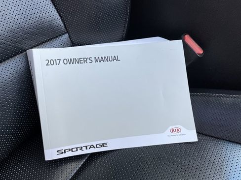 Used 2017 Kia Sportage SX AWD/4WD image 40